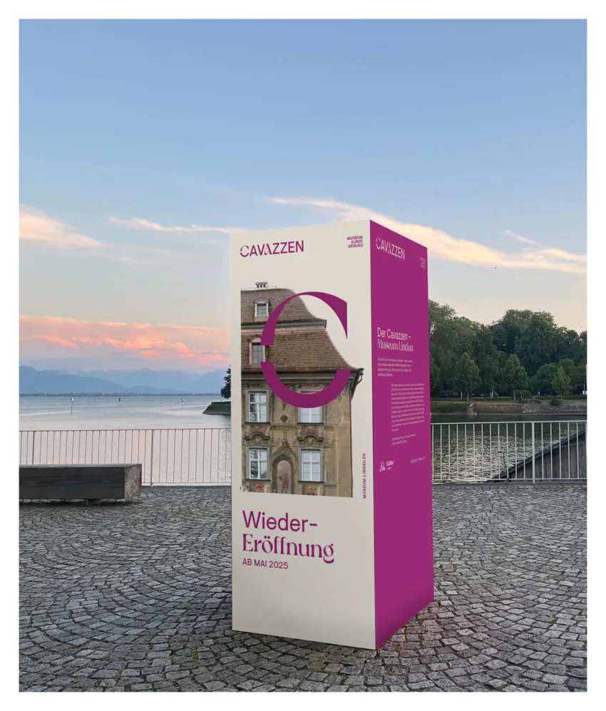Lighthouse Projekt Cavazzen Lindau Werbeturm vor der Insel
