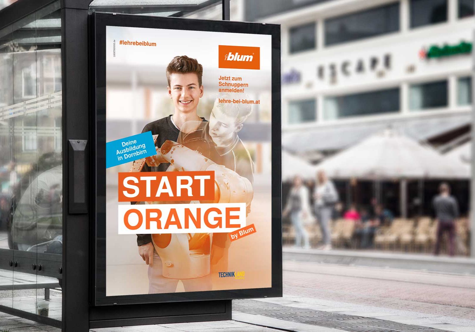 Blum Lehrlingswerbung Kampagne Start Orange Plakat Bushaltestelle